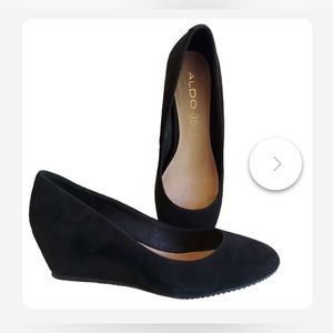 Aldo Black Suede Wedge Heel Size 8